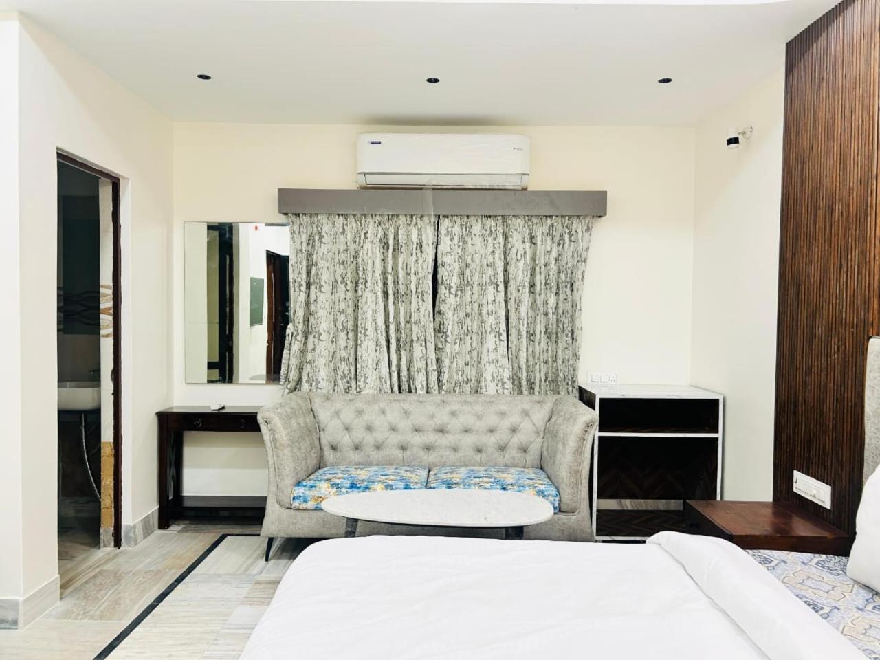 Holiday Out Hotel Jodhpur  Exteriör bild